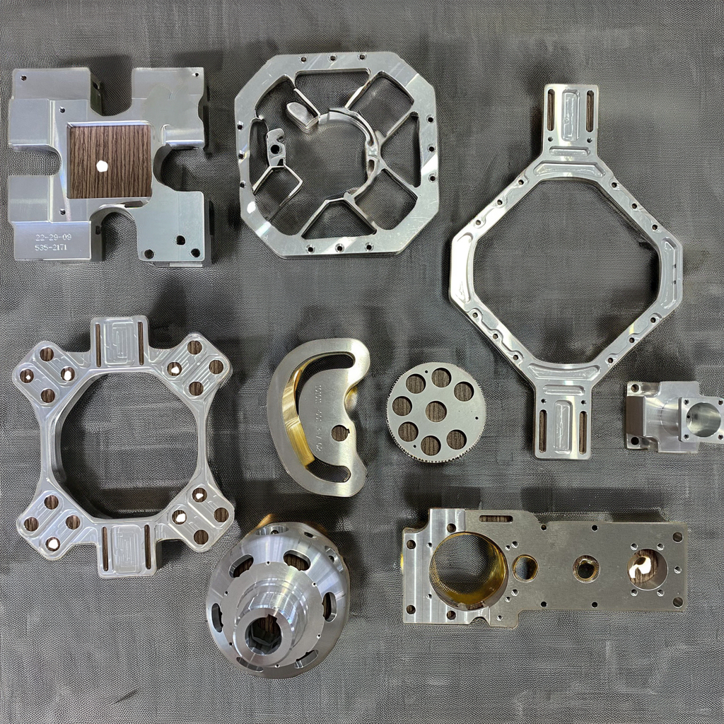 High Quality CNC Machined Shell Parts Steel Bush & Worm Gear for Cars and Tractors Low-Priced Plastic Spare Parts