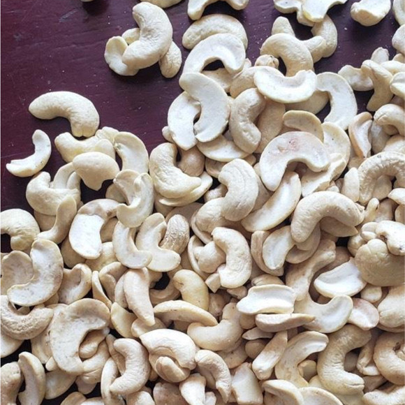 Wholesale Best Price Viet Nam Cashew Nuts WS White cashew and split New Crop 2023 OEM Sample Support RTS From Agenas