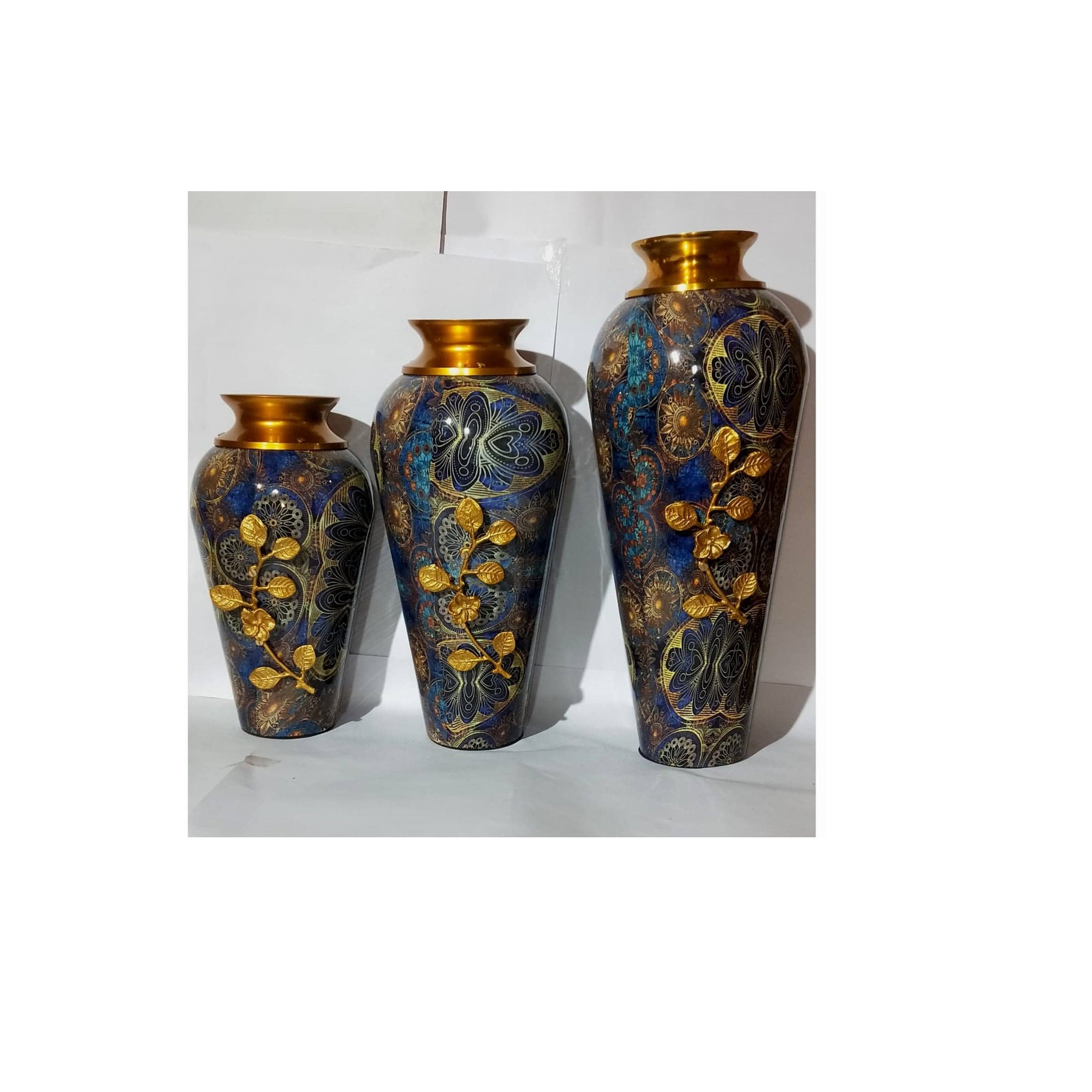 Luxury Decor Flower Vases Stand in Home Decoration with Leaves Leaf Design Artistic Hot Selling Metal Vase Decor Wholesale
