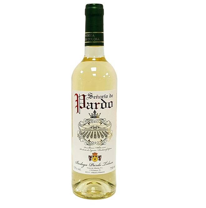 Quality Spanish White Wine NEW VINTAGE 2022 Senorio de Pardo Macabeo and Moscatel grape from La Mancha - 6 bottles per carton
