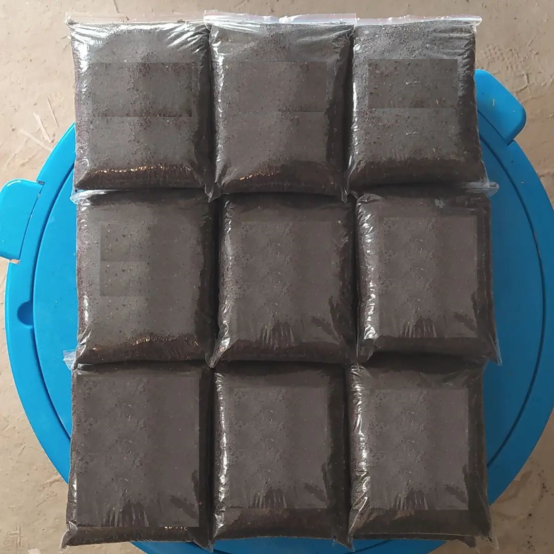 Высококачественный % 100 органический Vermicompost Red Californian Eisenia Fetida, червяк, амбушюр, био-феррилизатор, удобрение из Турции