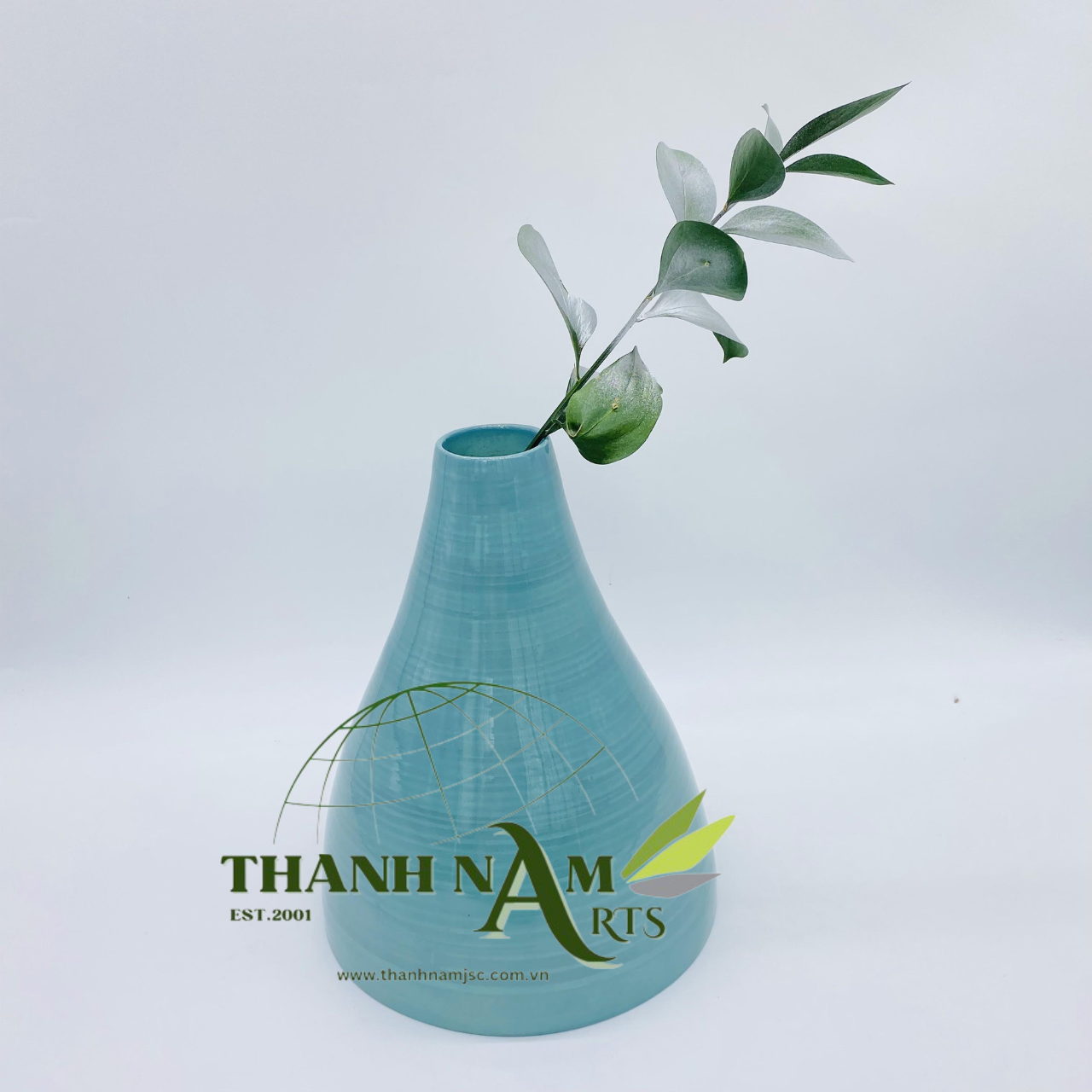 Lacquer Bamboo Vase for Home Decoration Stylish Wooden Vase Accessory