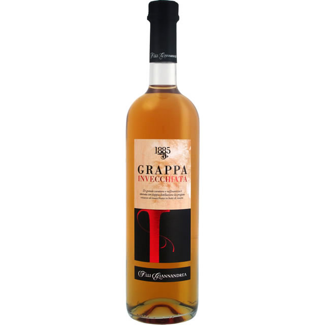Итальянский INVECCHIATA GRAPPA 40, 700 мл, в дубовых бошках, метод двойной дистилляции после еды и медитации
