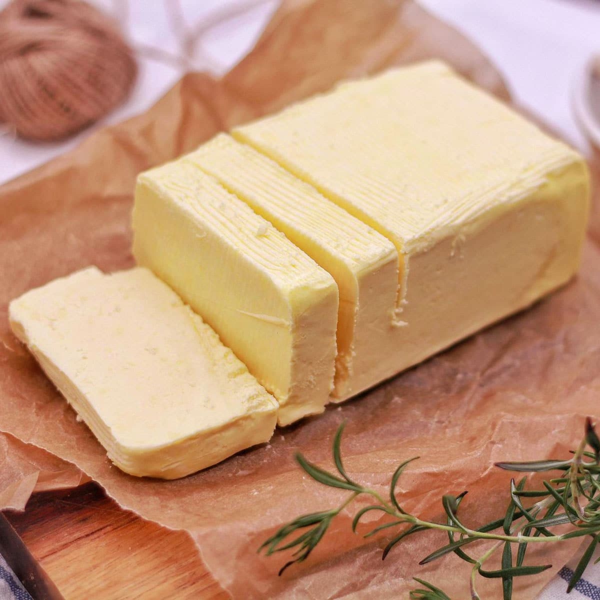 Масло бычьего молока, несоленое масло и соленое масло, оптовые цены