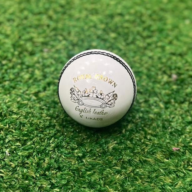 New High Quality Cricket White Color leather Made Match Cricket Hard/Hand Balls For Sale