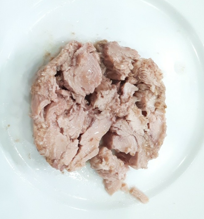 Консервированное легкое мясо тунца Chunk в подсолнечном масле 160 г