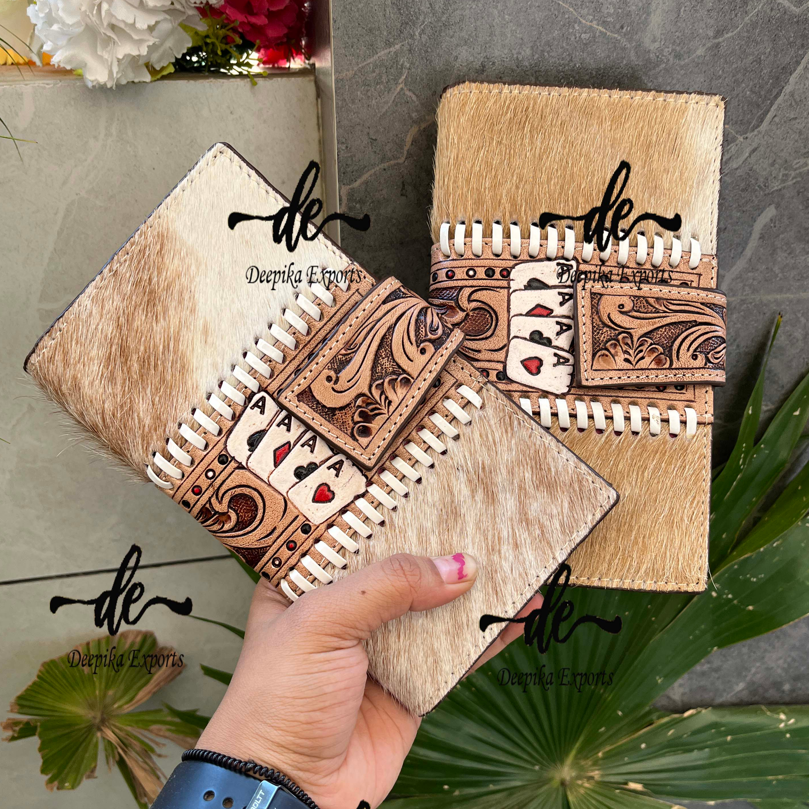 Woman Stylish Hand Tooled Carving Wallet Clutch Phone Case Stylish Cowhide Fur Leather Wallet Multi Uses Western Leather Wallets