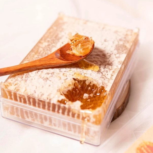 100% Natural Honey Viet Fargimex Raw Honeycomb from Vietnam Sweet Taste Honey Product