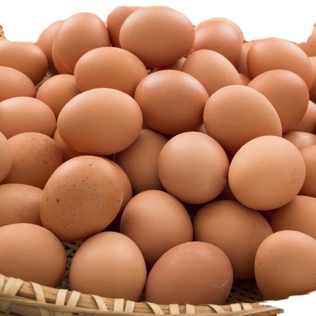 Свежий стол с яйцами и курицей для продажи