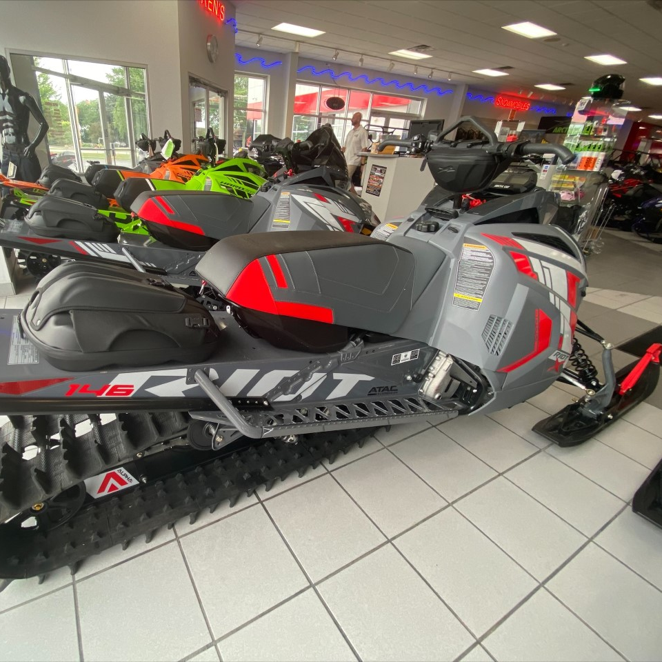 2022 ARCTIC CAT бунт X 8000 ATAC E-S с комплектом