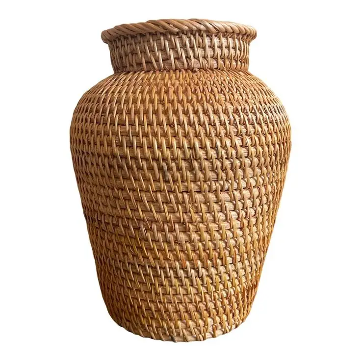 Hand Braided Rattan Vase Simple But Elegant Suitable For Natural Lovers Made From The Skillful Hands Of Vietnamese Workers