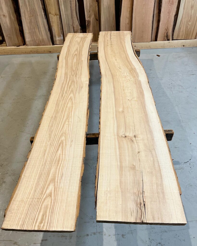 High Quality Solid Wood Boards Cheap Walnut Fir Ash Oak Spruce Timber in Large Stock Available Materials Poplar Teak Birch Maple