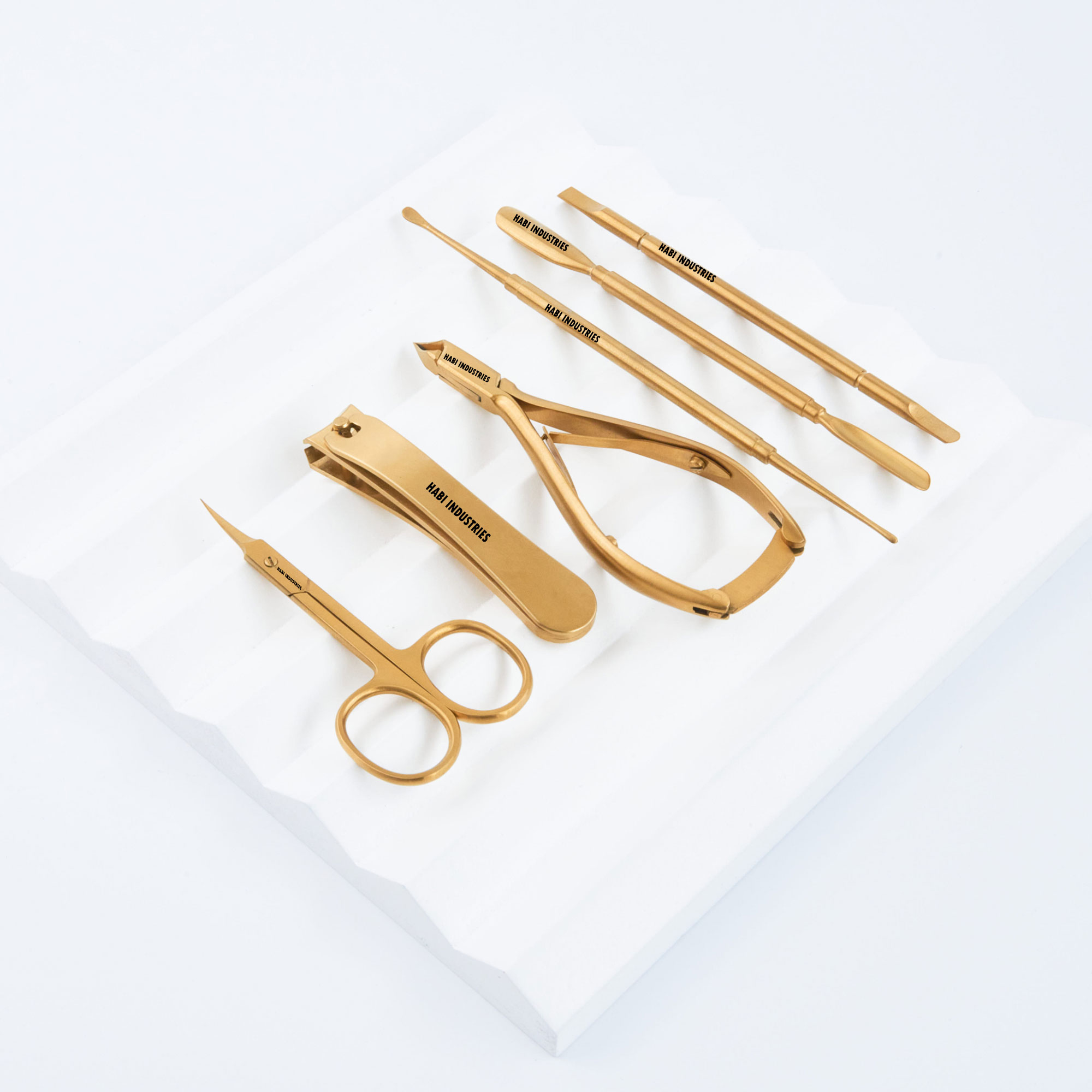 Professional Gold Color coated Manicure Pedicure Nail nipper Cuticle pusher nail clipper with custom cuticle scissors Beauty