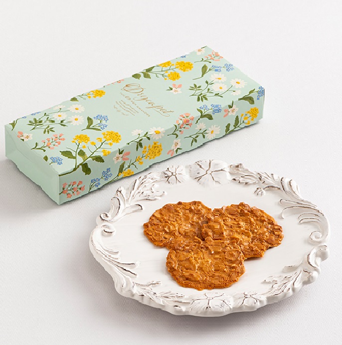 Exotic Crispy Cream Wafers Imported Baby Bakery Cookies in round Pattern Sweet Treats in Box Packaging