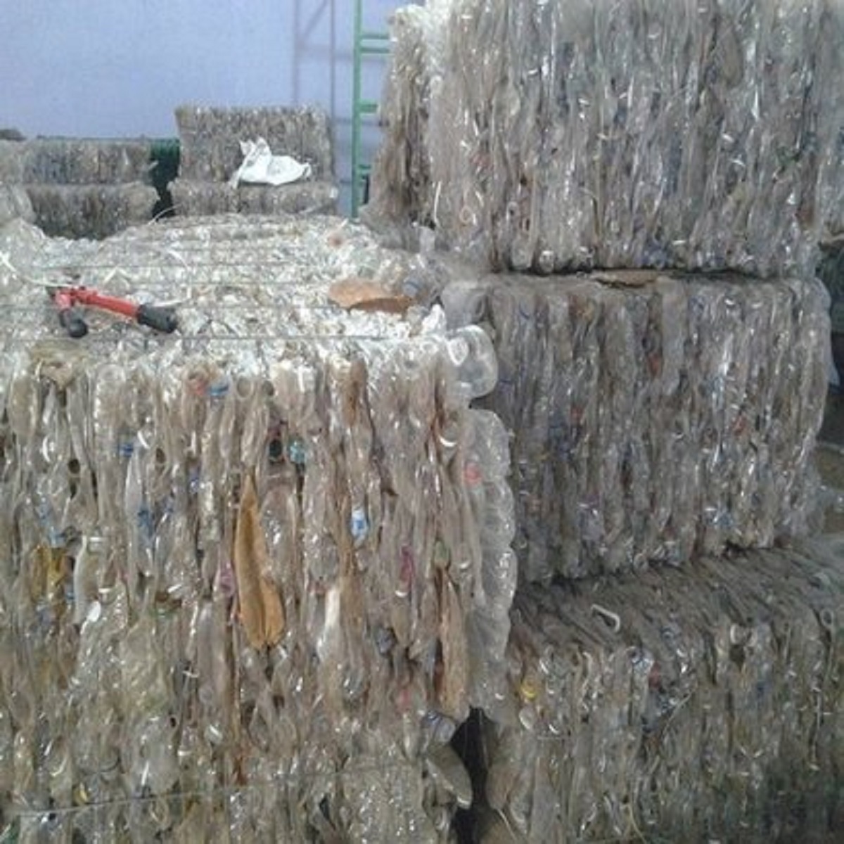 Качественные ПЭТ бутылки для продажи сейчас