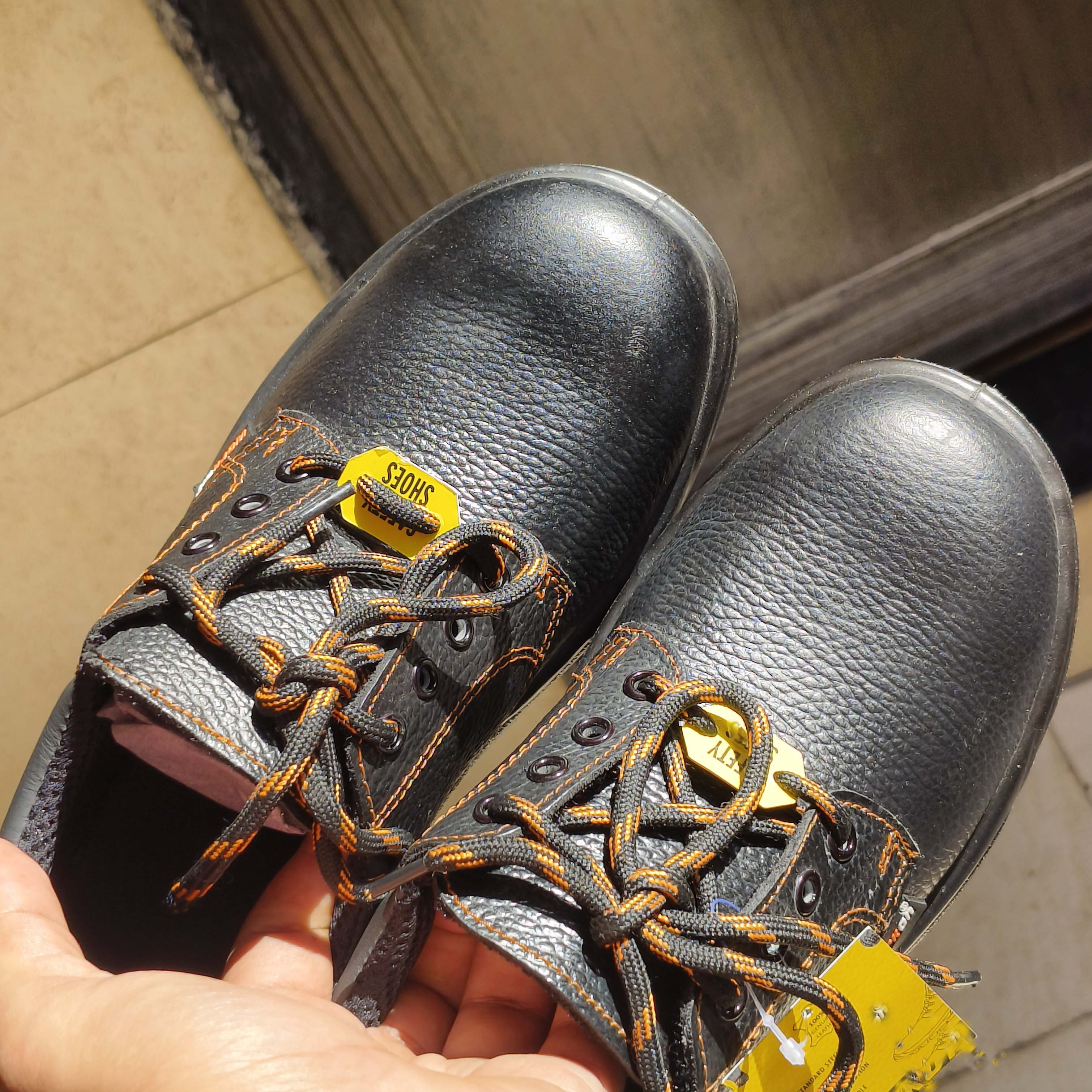 Indian Manufacture Leather Safety Shoes Steel Toe Foot Protection Industrial Safety Workers' Shoes in wholesale price.
