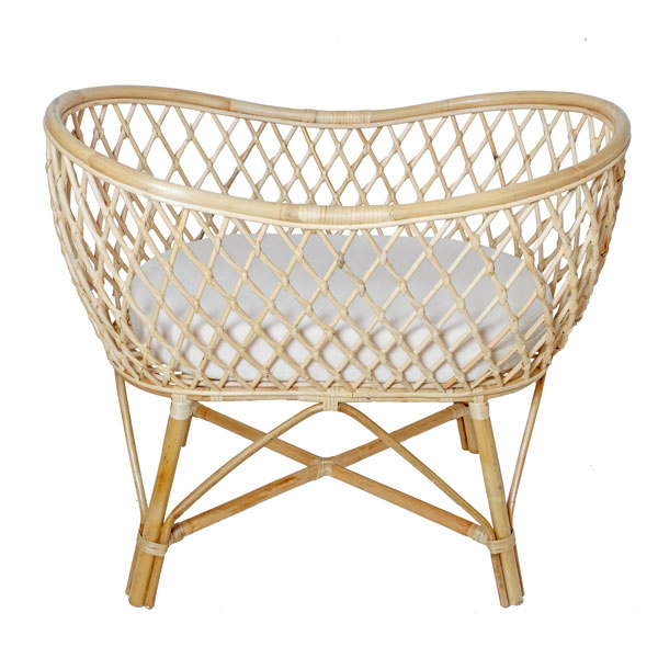 Hot selling Natural rattan baby crib handmade eco-friendly children's room furniture