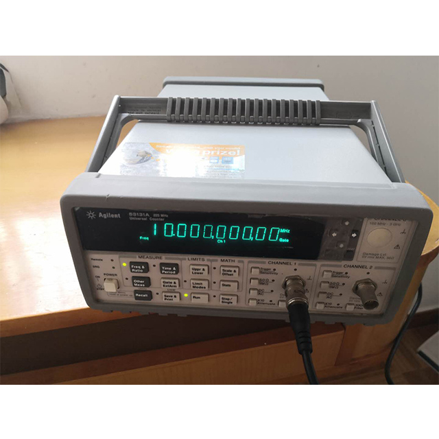Универсальный счетчик частоты HP Agilent Keysight 53131A 225 МГц