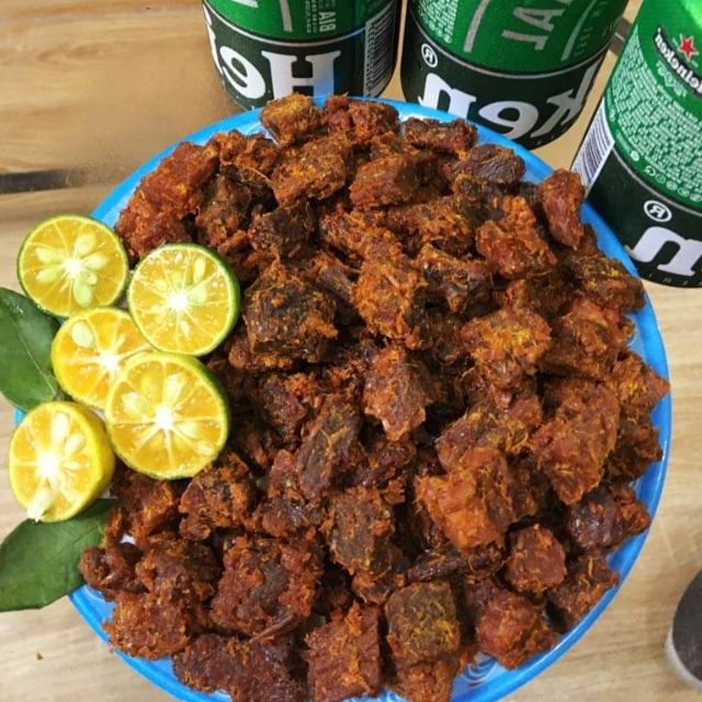 100 г Упаковка Горячая Распродажа кубик аромата сушеная говядина джерки для отдыха мяса снэки сделано во Вьетнаме