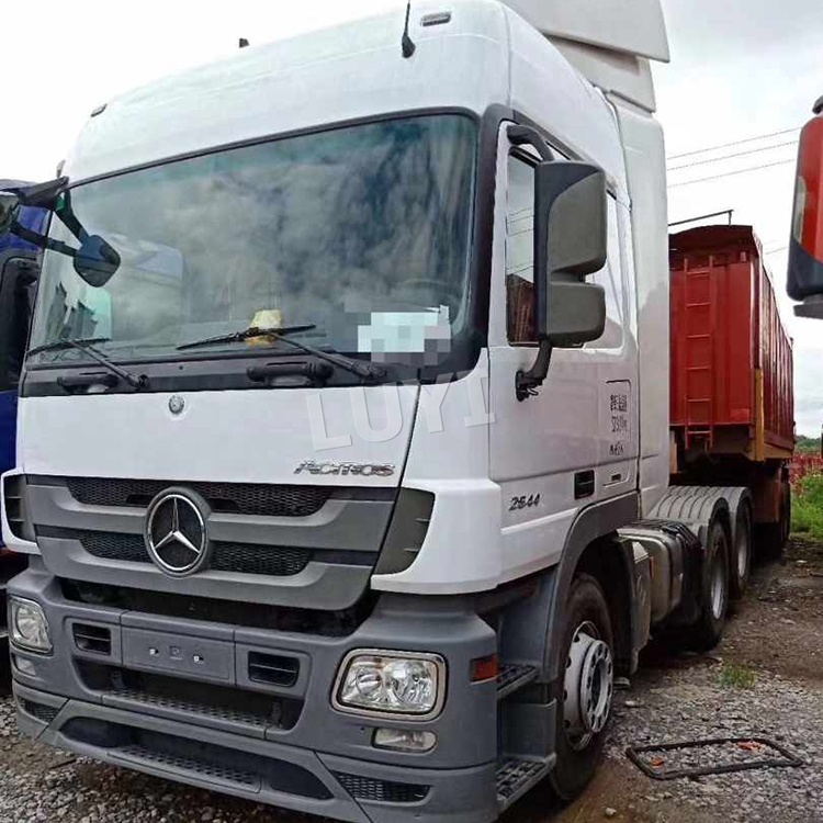 Хорошее состояние б/у тракторный грузовик Benz horse 6x4