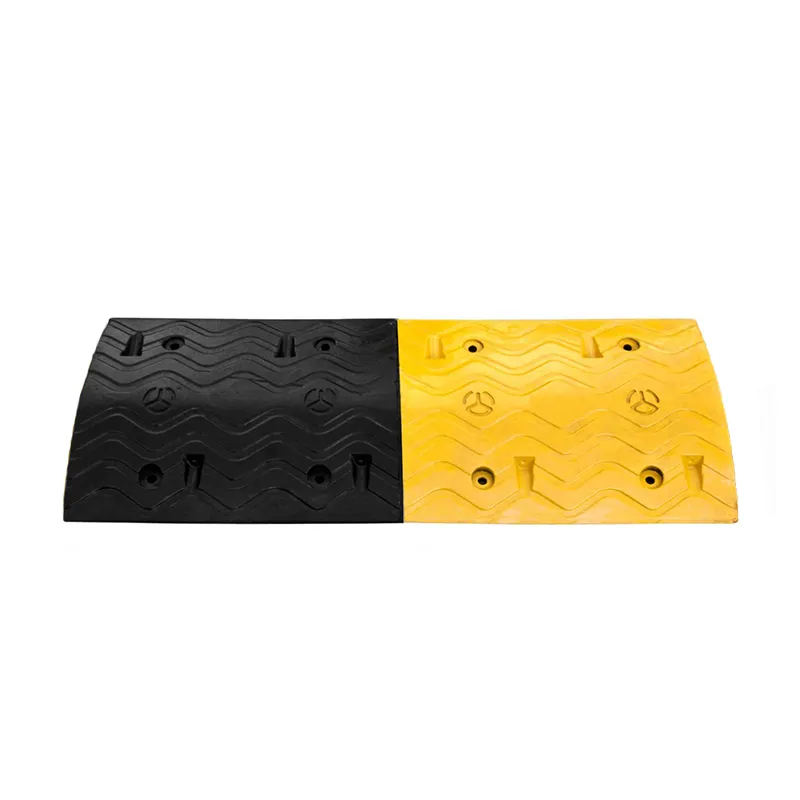Road Safety Rubber Speed Hump With Cat Eyes