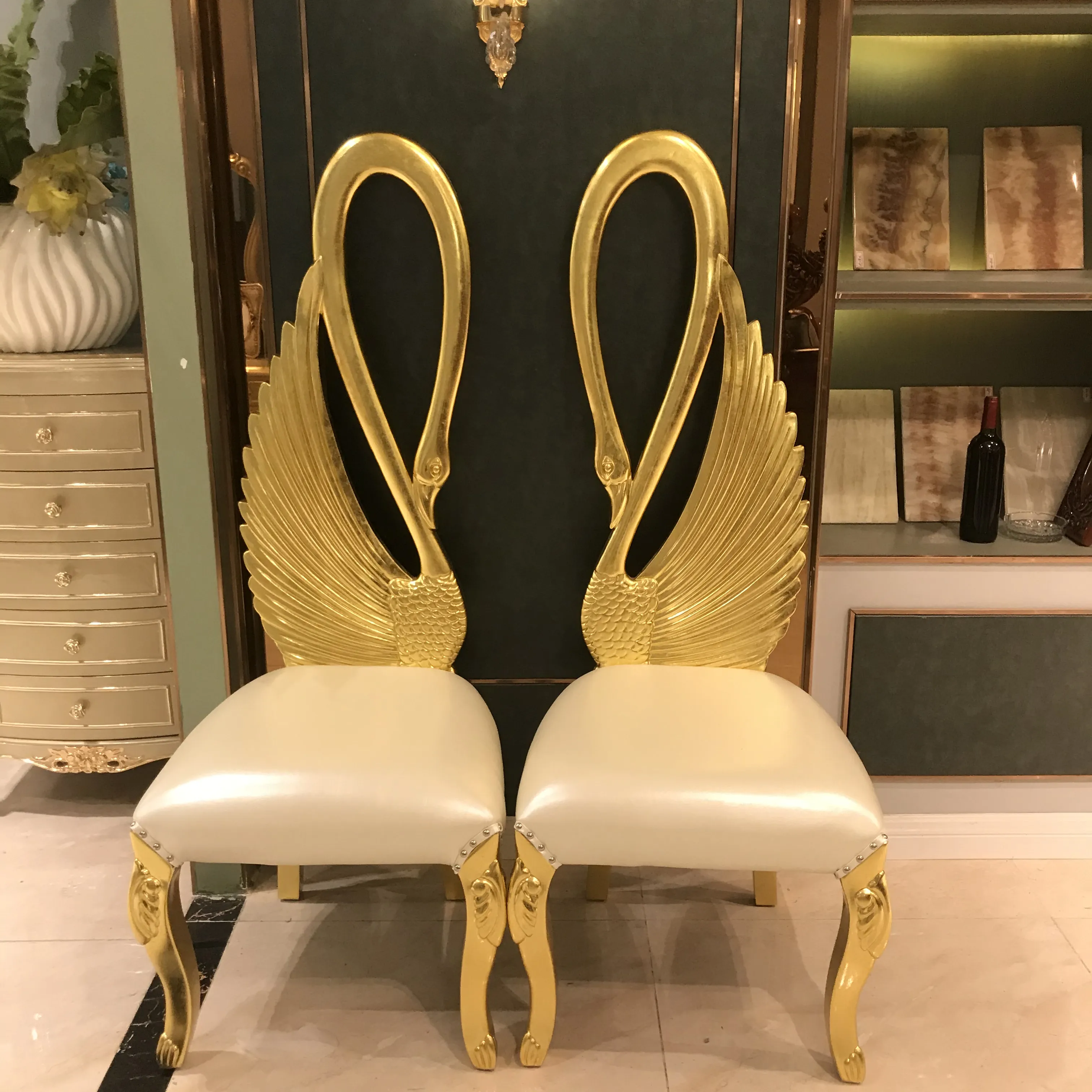 Royal Luxury Party Gold Thrown Chairs High Back Swan Love Seats Events King and Queen Throne Wedding Chair