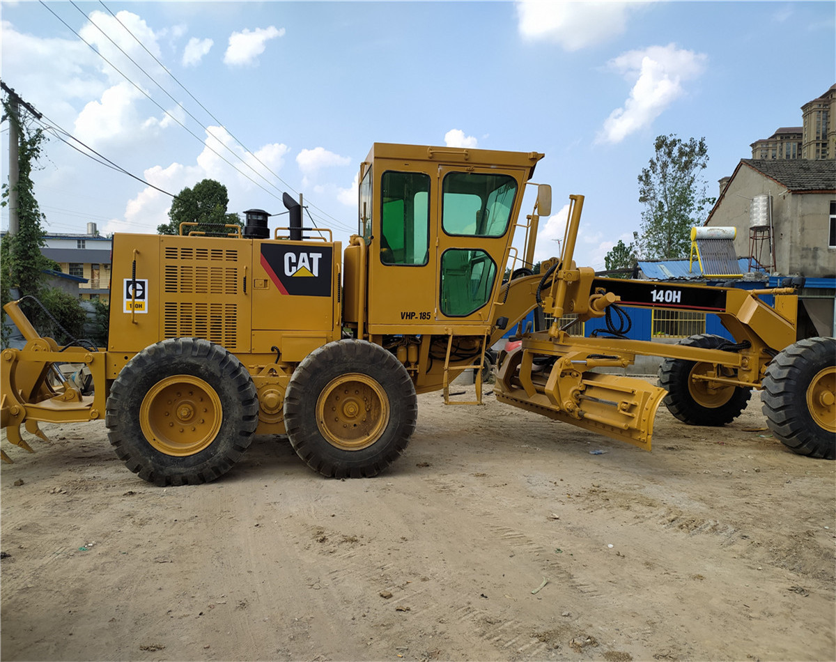 Б/у автогрейдер Caterpillar 140H