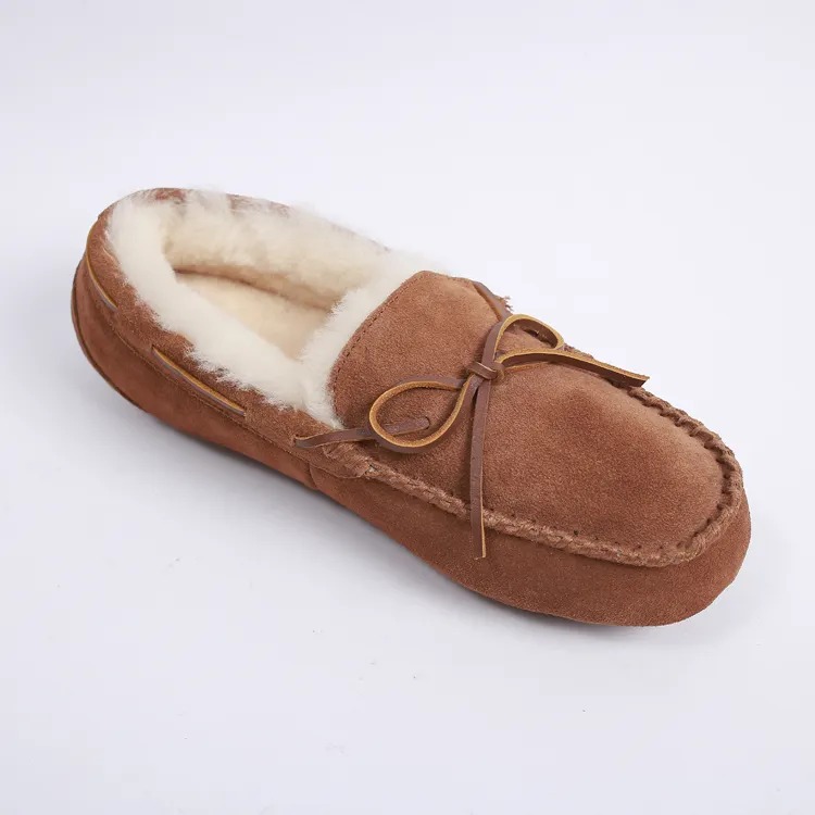 Wholesale Warm Soft Winter Indoor Slippers  Men's Genuine Suede Sheepskin Moccasin Slippers