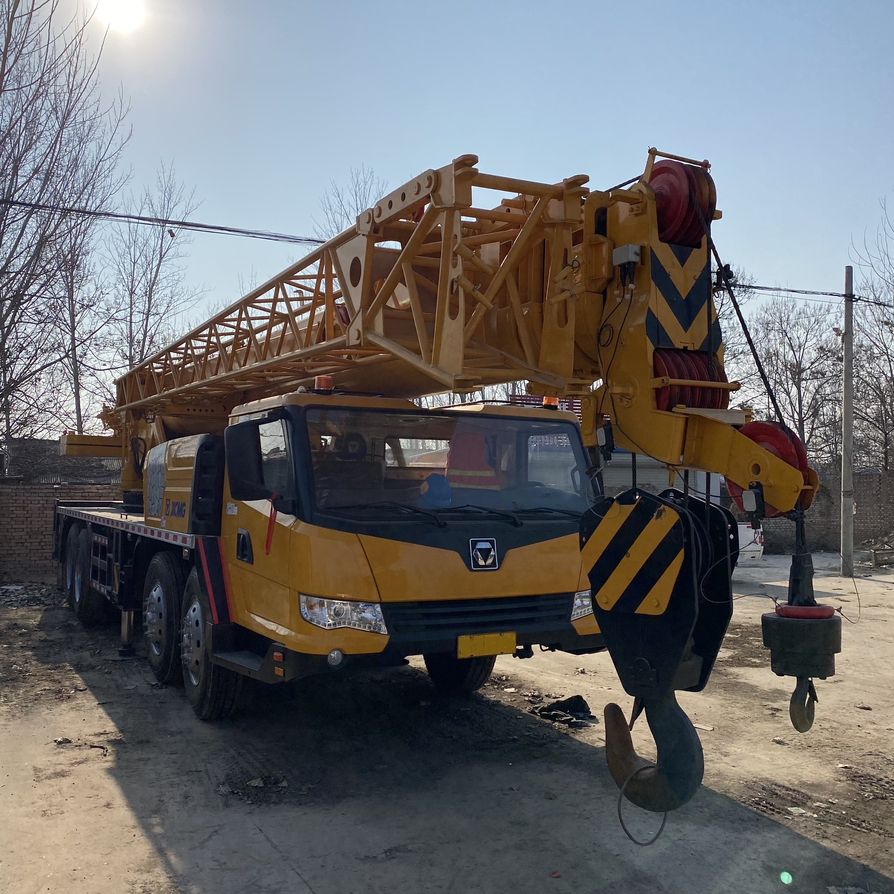 Новый дизайн, низкая цена, 70t QY70K, мобильный грузовой кран на продажу