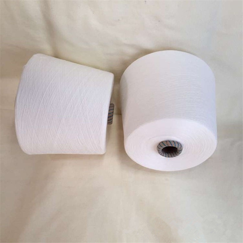 Китай, Заводская конкурентоспособная цена, 100% полиэфирная пряжа 30/1s