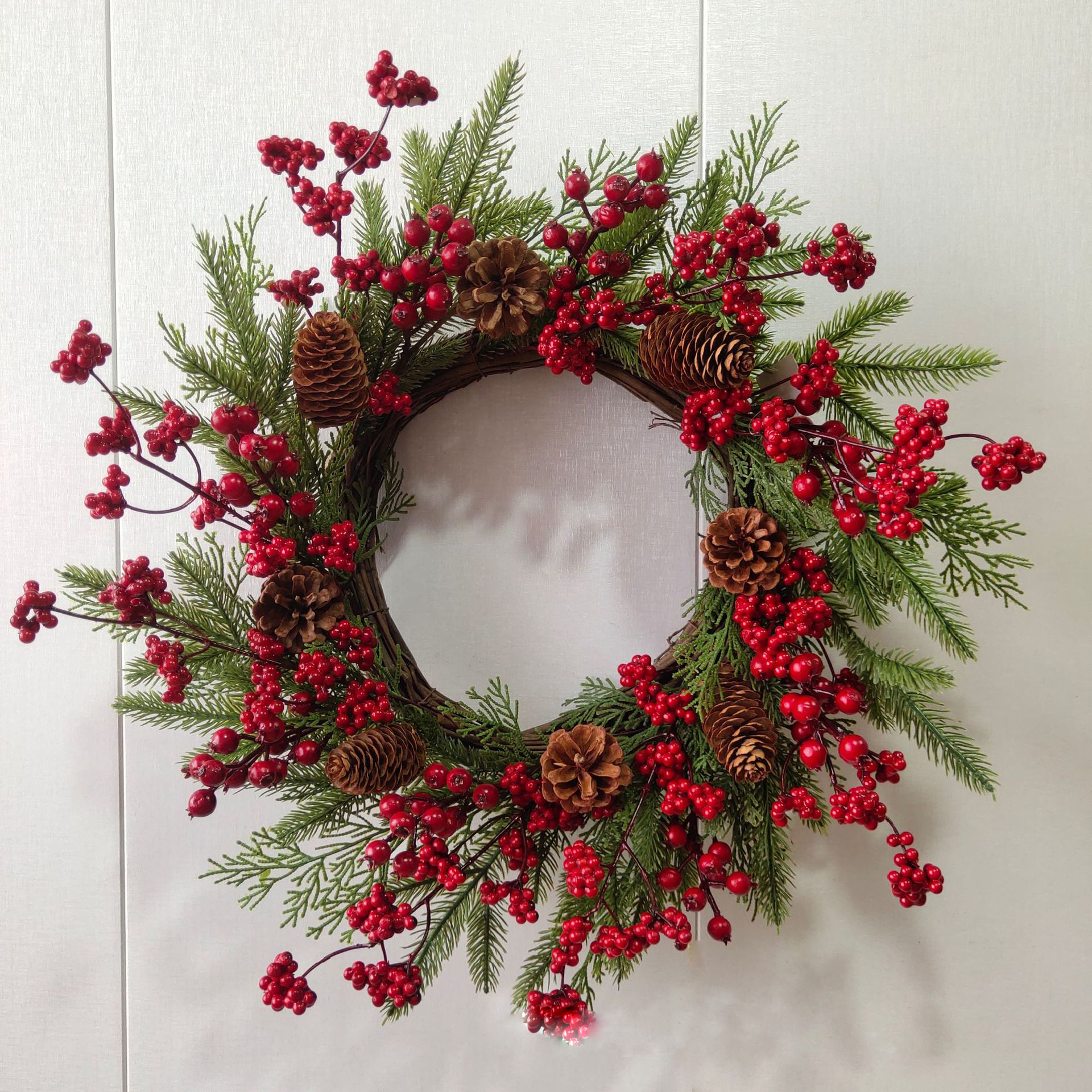 Y-K012 Christmas Ornaments Pine Garland With Pine Cone Artificial Christmas Wreaths Christmas Decoration Supplies