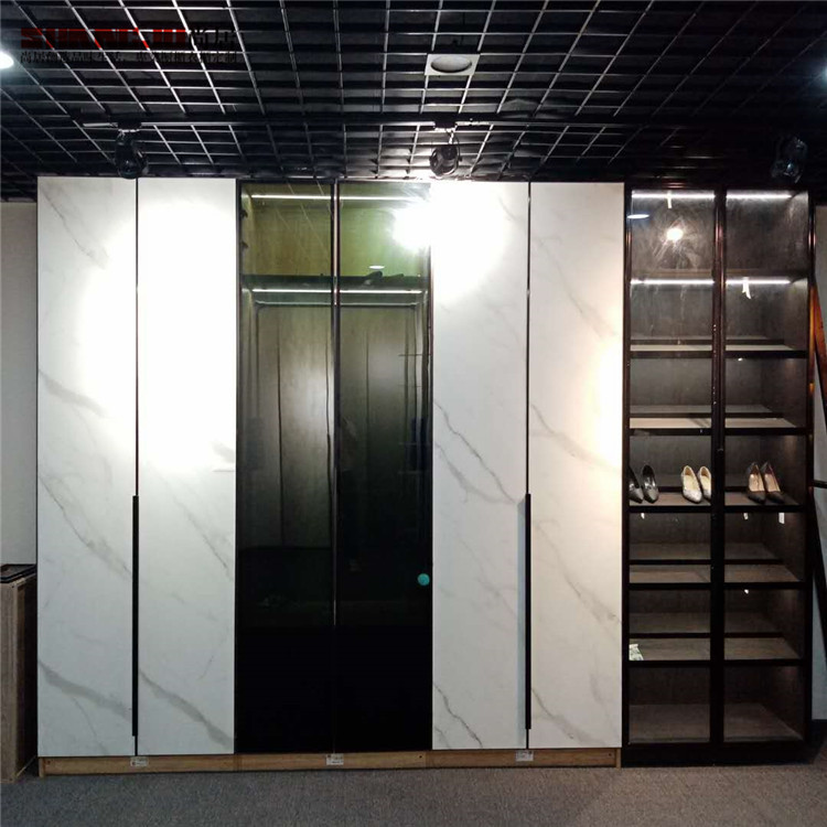 Оптовая торговля Triveni Godrej Железный Almirah дизайн с ценой