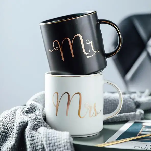 YM214-Custom matte black and white Mr and Mrs Ceramic Coffee Mugs with Gold Rim for wedding gift