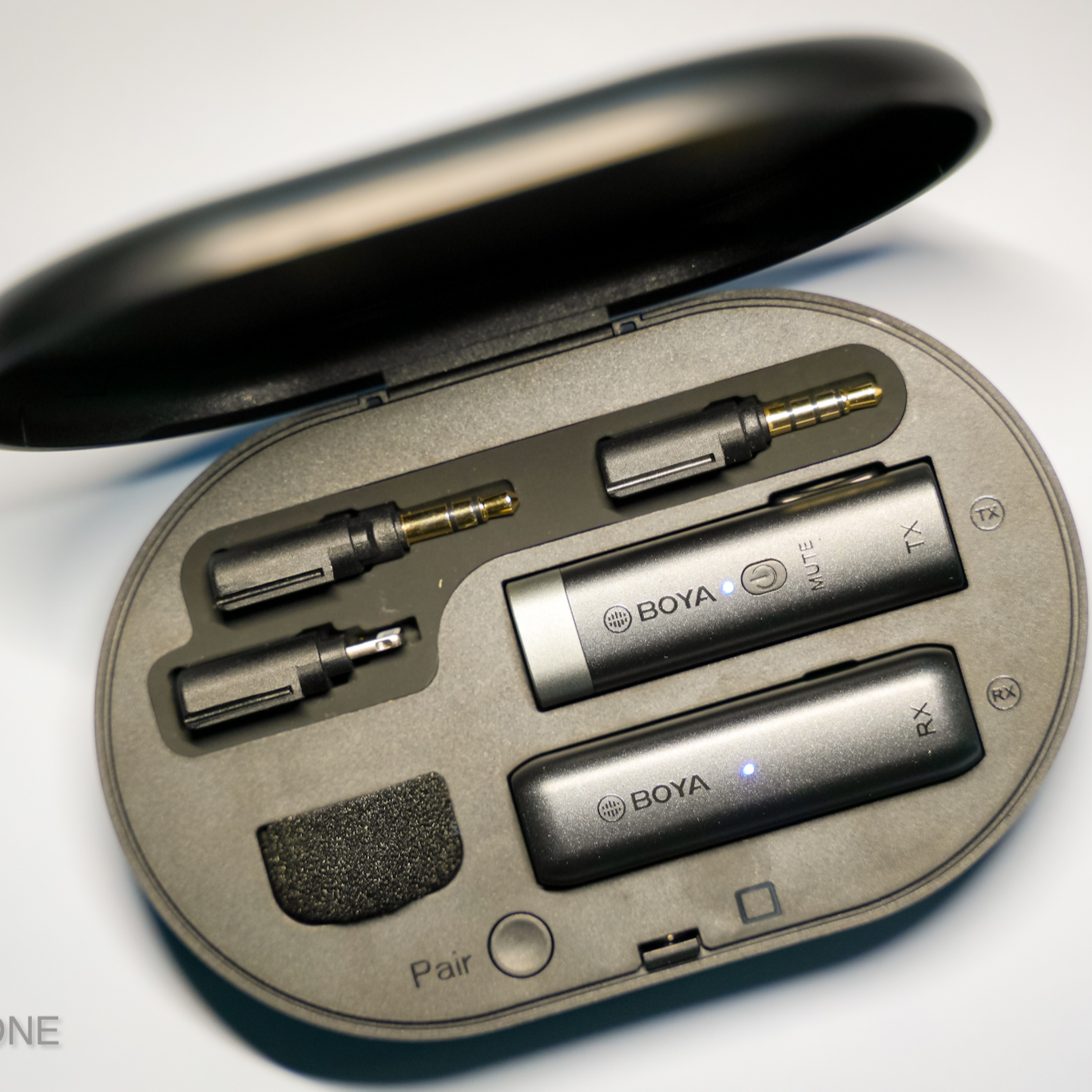 BOYA BY-WM3D/WM3U беспроводной 2,4 ГГц мини петличный микрофон Plug & Play микрофон с зарядным устройством для iOS Android мобильный телефон записи