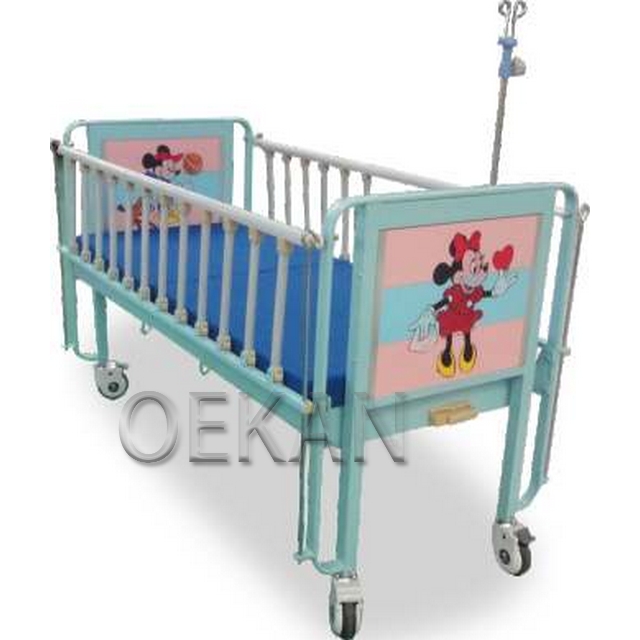 Кровать Больничная мебель двухфункциональная с одной рукояткой Детская Металлическая передвижная кровать детская портативная кровать с подставкой IV