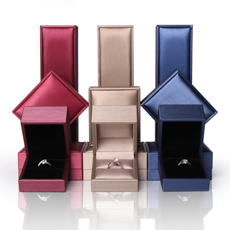 Popular Pu Leather Jewelry Gift Packaging Box Custom Logo Jewelry Box bracelet ring necklace pack
