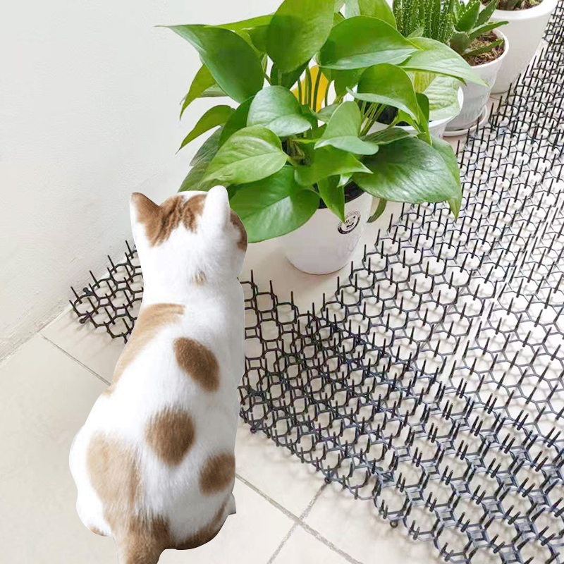 Garden Deterrent Mat Spike, Outdoor Indoor Plant Protection Plastic Anti Cat Dog Bird Repellent Spikes Mat