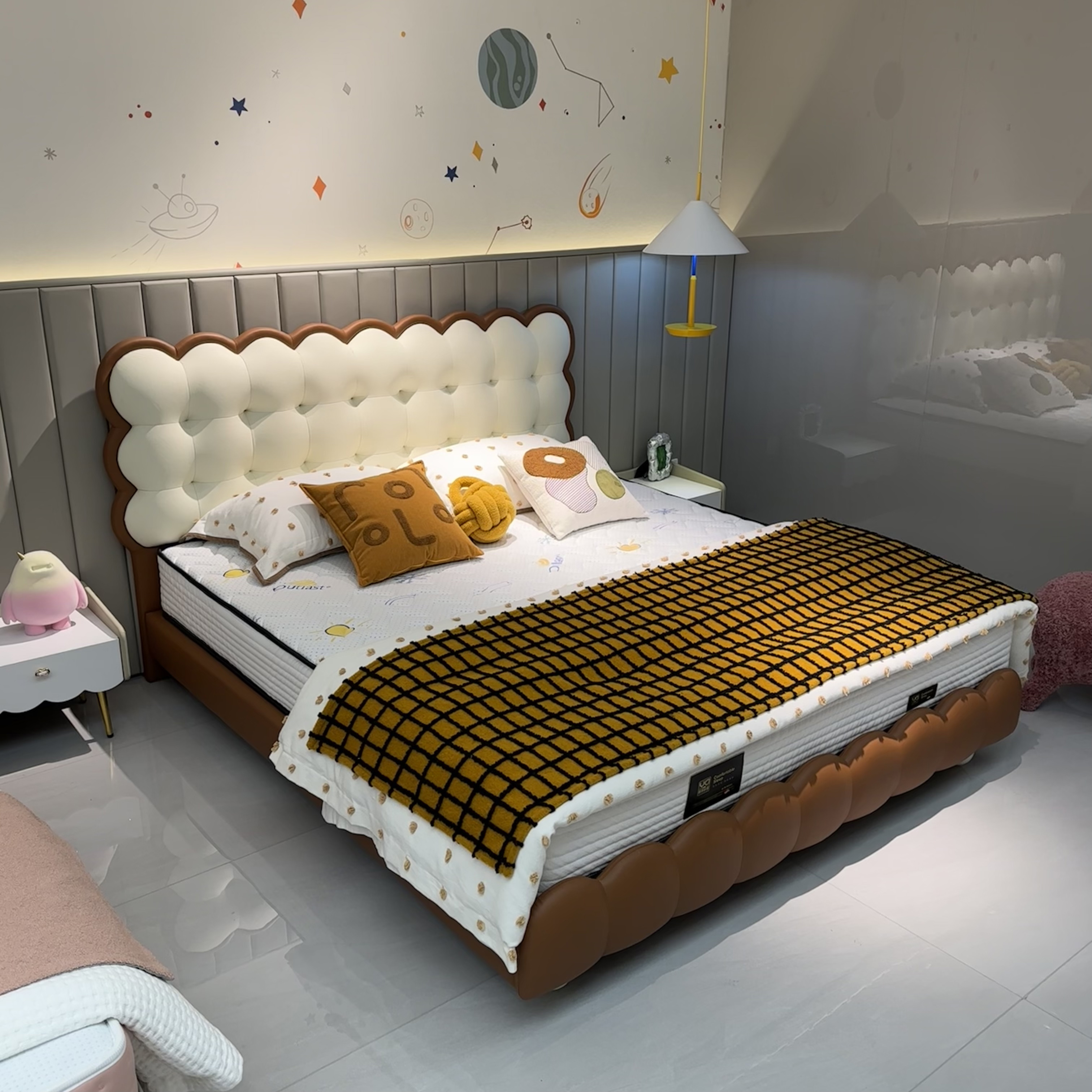 Modern King Size Soft Leather Bed With Solid Wood Frame Kids Bedroom Furniture Set For Girls & Children