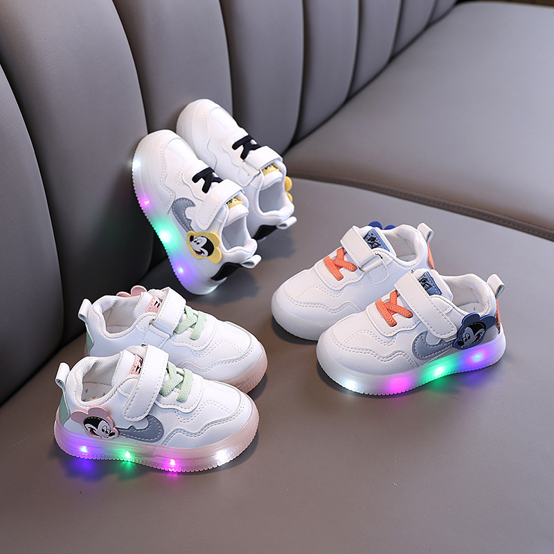 Unisex Fashion Boys Flash Children Casual Shoes Girls White Soft Sole Baby Sport Shoes for Kids