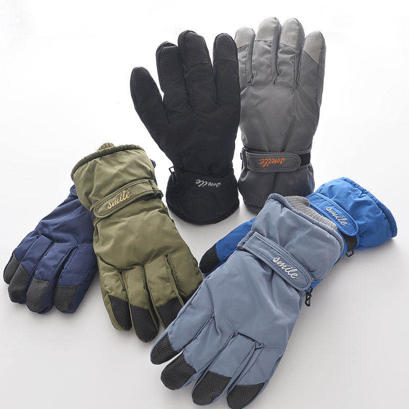 Windproof Waterproof Winter Goalkeeper Gloves Professional Ski Cycling Bike Heated Gloves for child