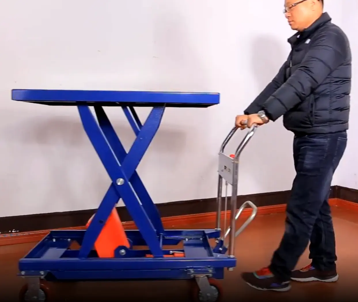 High Quality 500kgs lifting height Manual Hydraulic Single Scissor Lift Table for sale