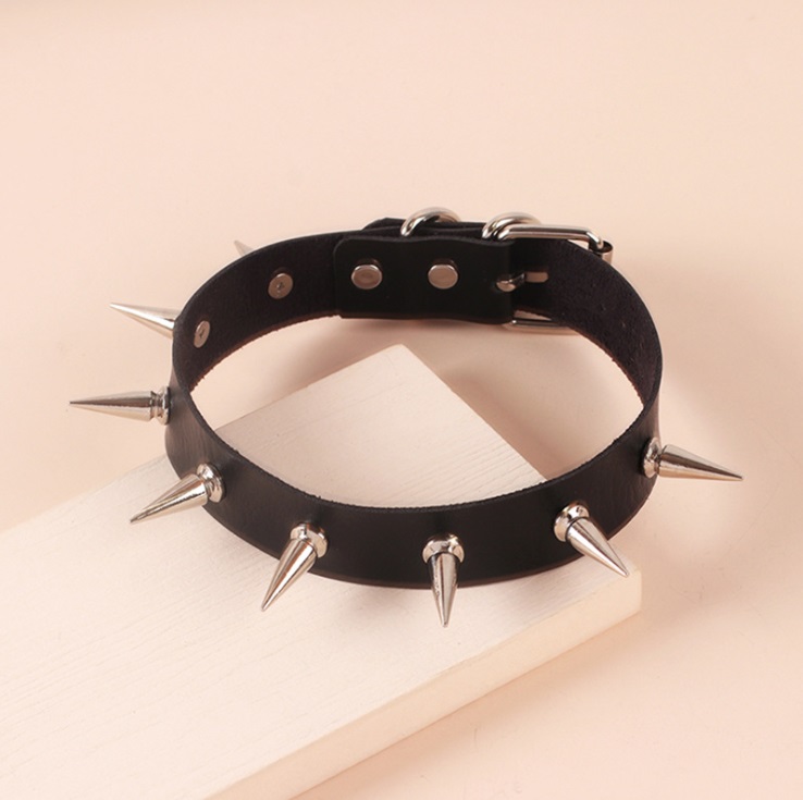 Sexy Neck Choker Necklace Exaggerated Punk Rivets Studs Collar Laides Choker