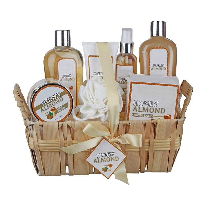 Customized Christmas Gift Basket Packaging Beauty Personal Care Bathing Set Women Spa Kit Custom Shower Bath Spa Gift Set