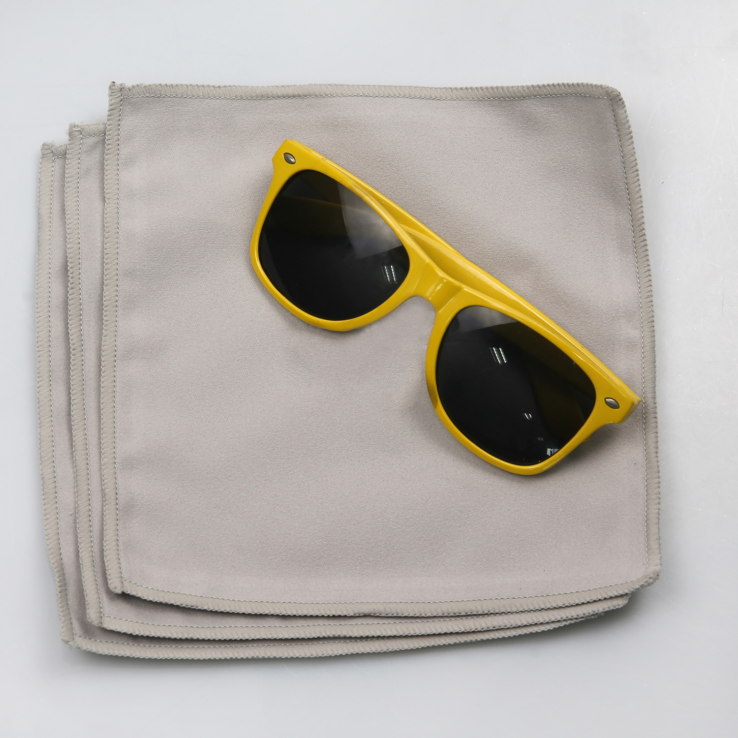 Double-faced pile microfiber cleaning cloth Silk-screen microfiber glasses cloth can be printed with logo