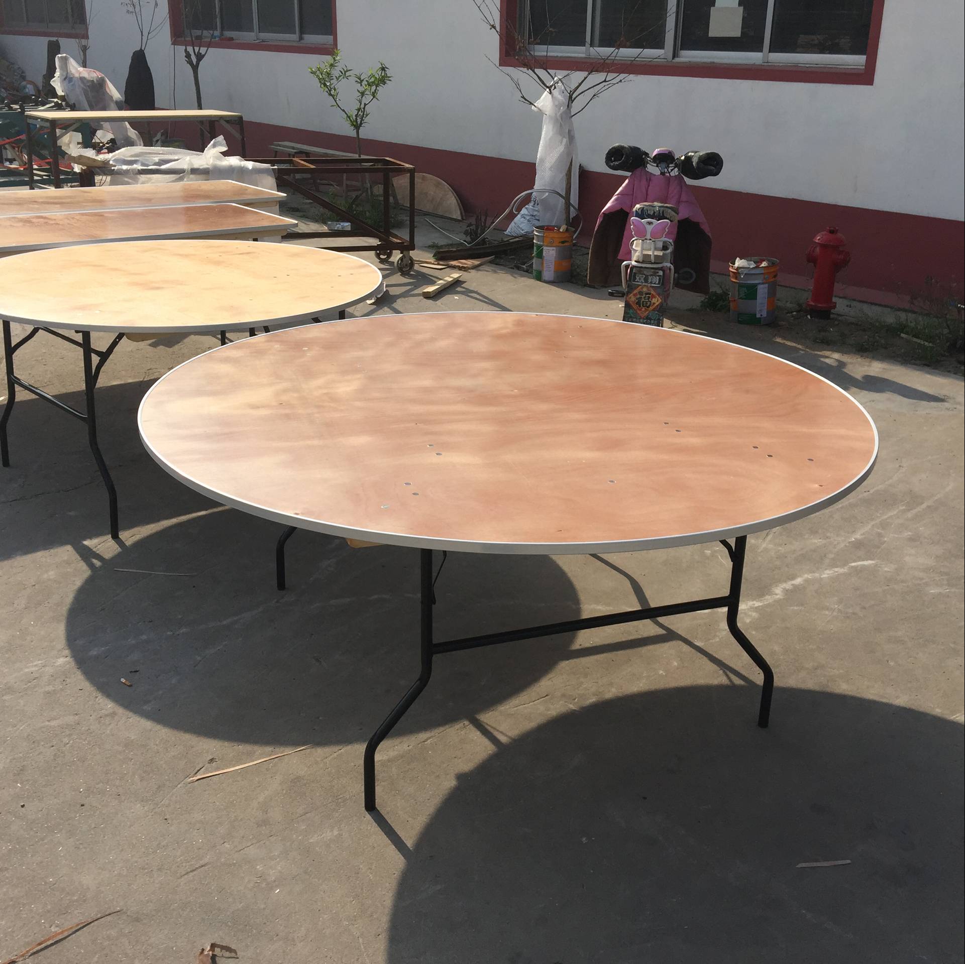 6' Round Wood Folding Table with aluminum edge
