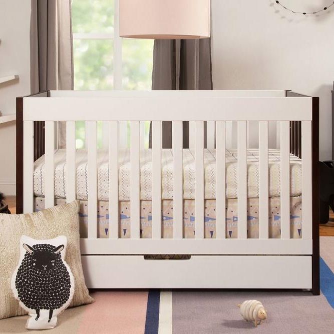 Hot Sale Solid Wood Multifunctional Crib with Drawer
