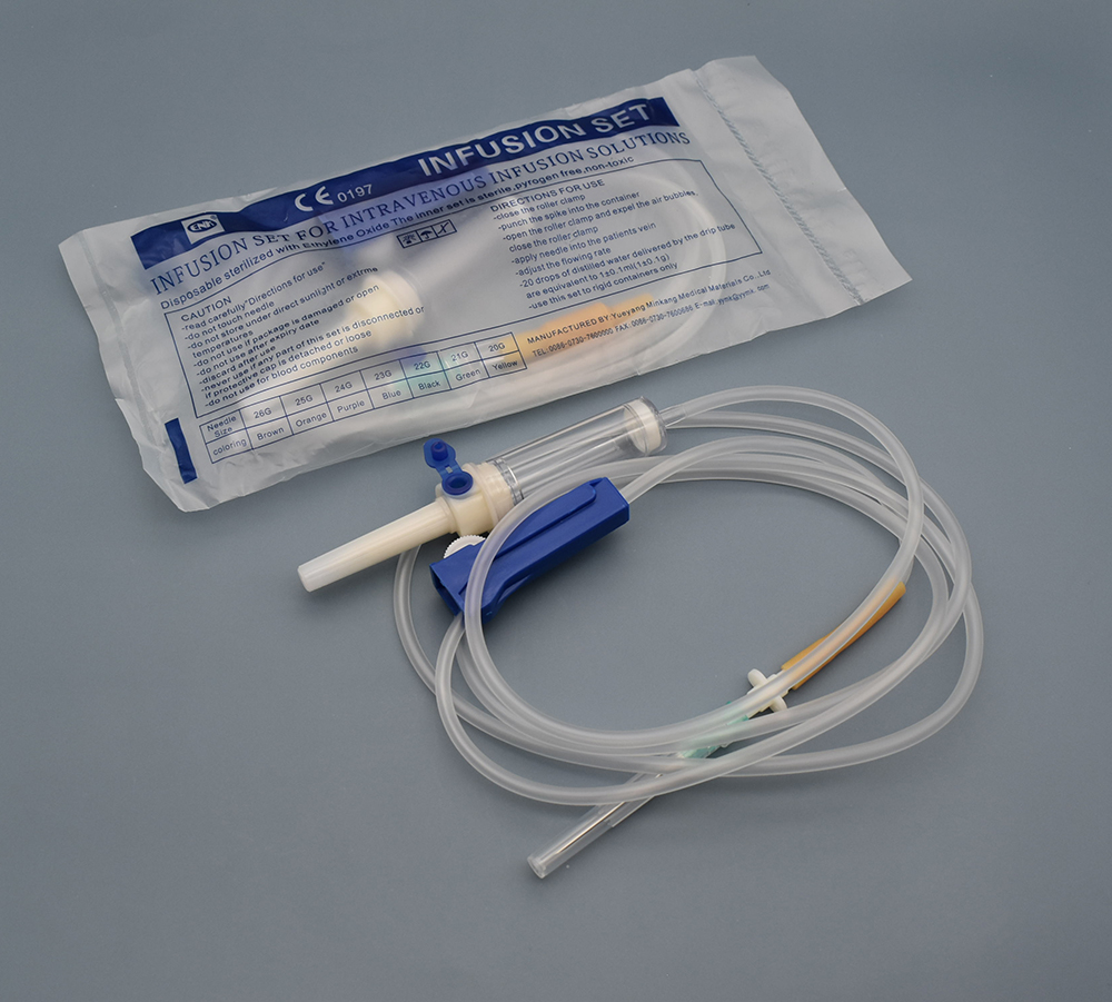 Disposable IV Infusion Set with Needle and Regulator