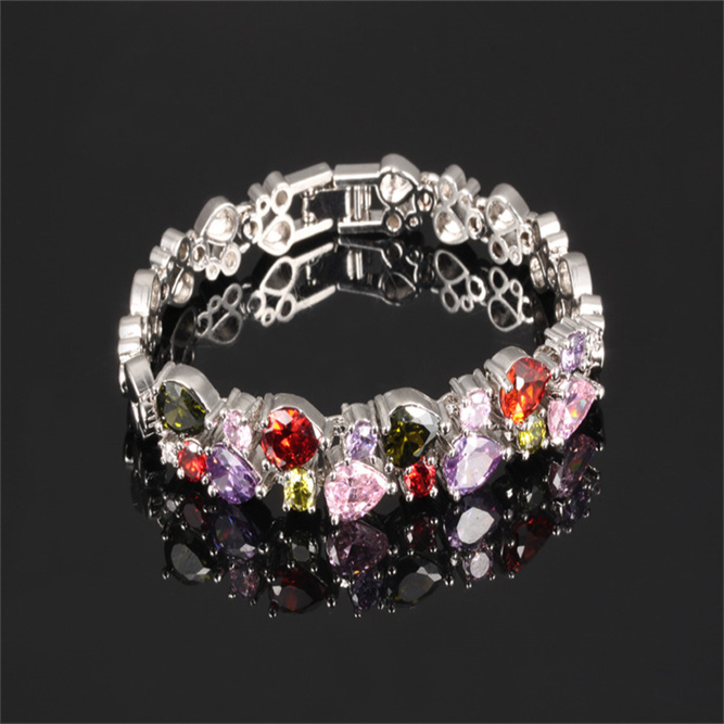 Beautiful style womanlike design highquality exquiaite crystal bracelets healing