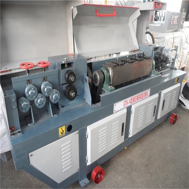 Automatic steel rebar straightening and shearing machine