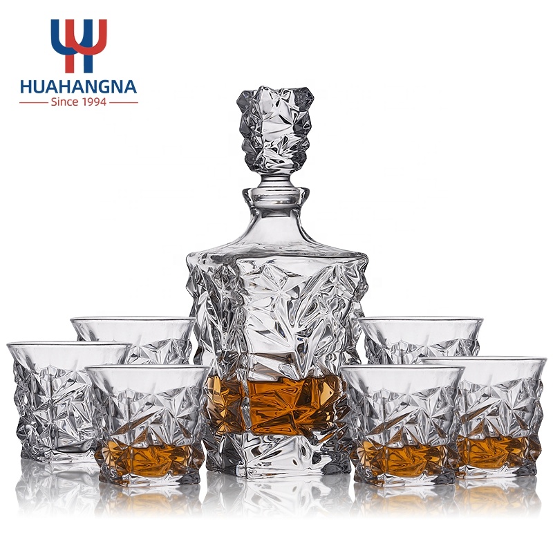 Wholesale Amazon Best Seller 7 Piece 850ml Lead Free Crystal Clear Glass Bar Set Whiskey Decanter and Glass Set in Gift Box